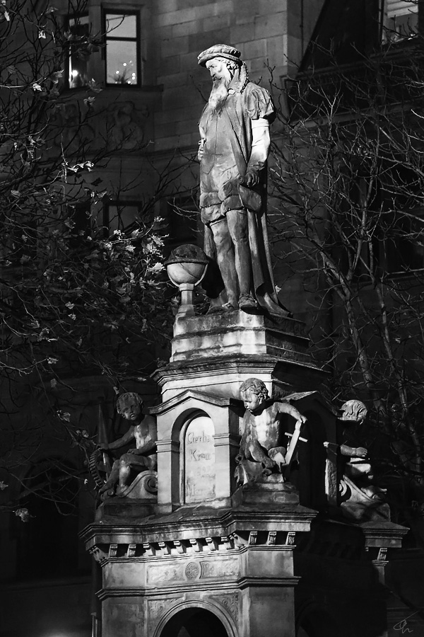 Mercator-Brunnen