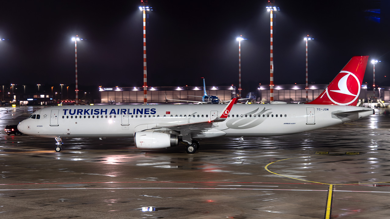 TC-JSM Turkish Airlines Airbus A321-200/S