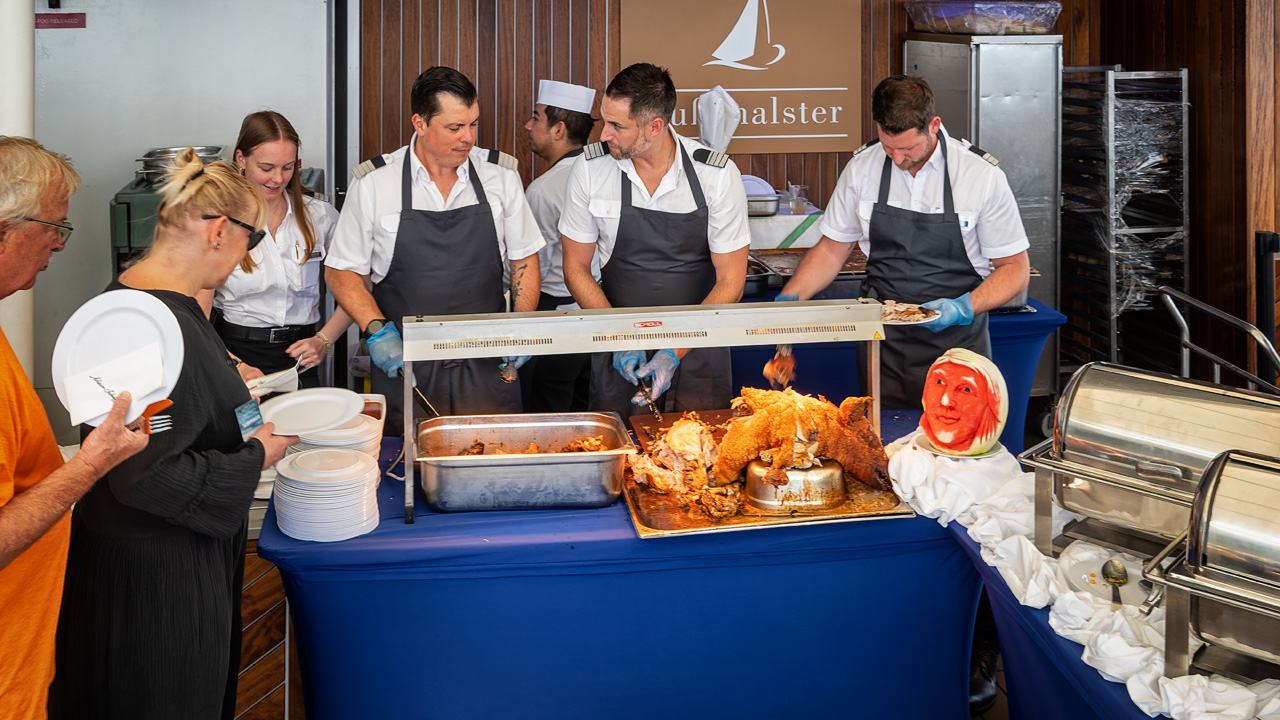 Offiziersgrillen an der Au&szlig;enalster