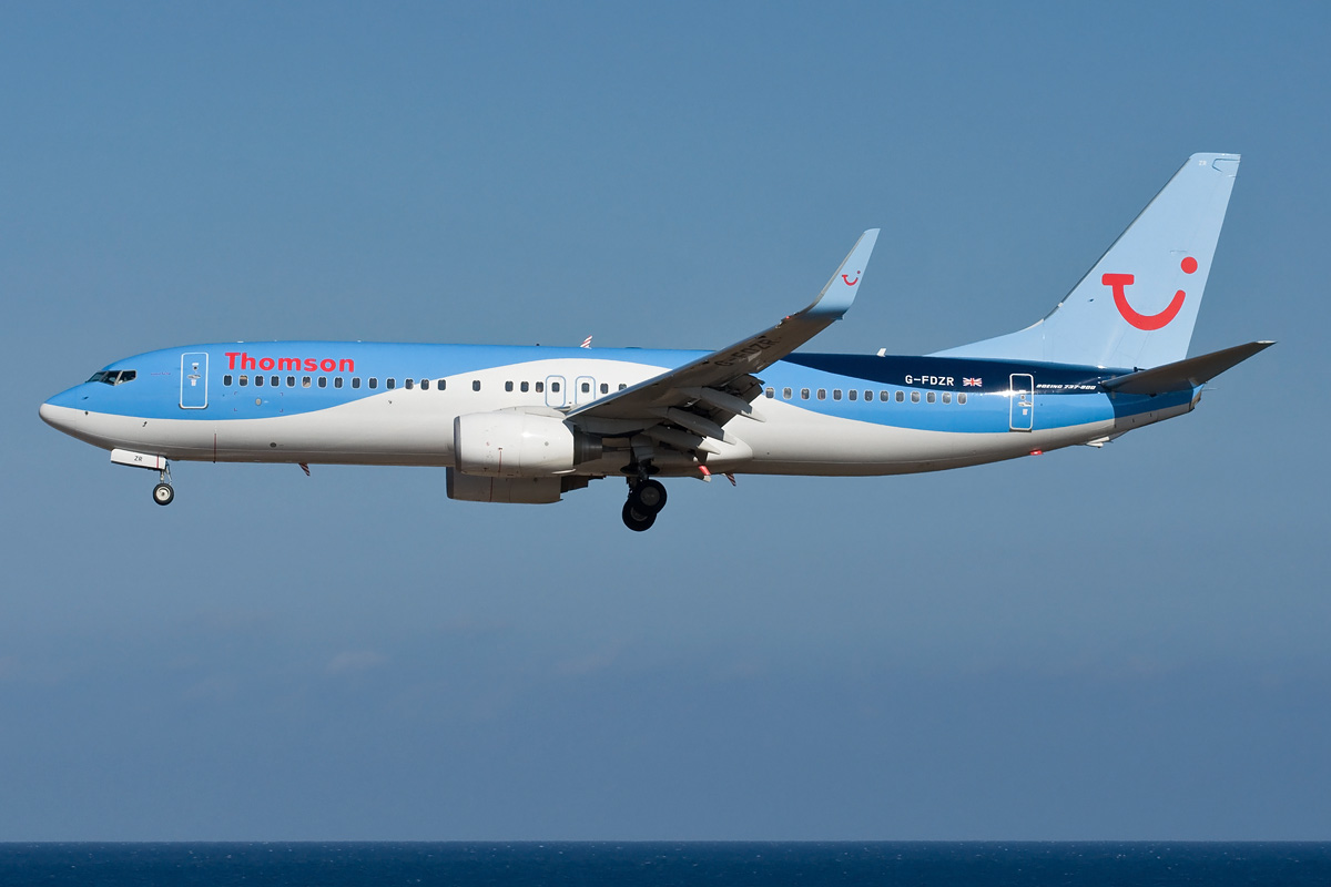 G-FDZR Thomson Boeing 737-800