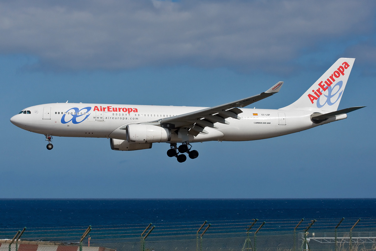 EC-LQP Air Europa Airbus A330-200