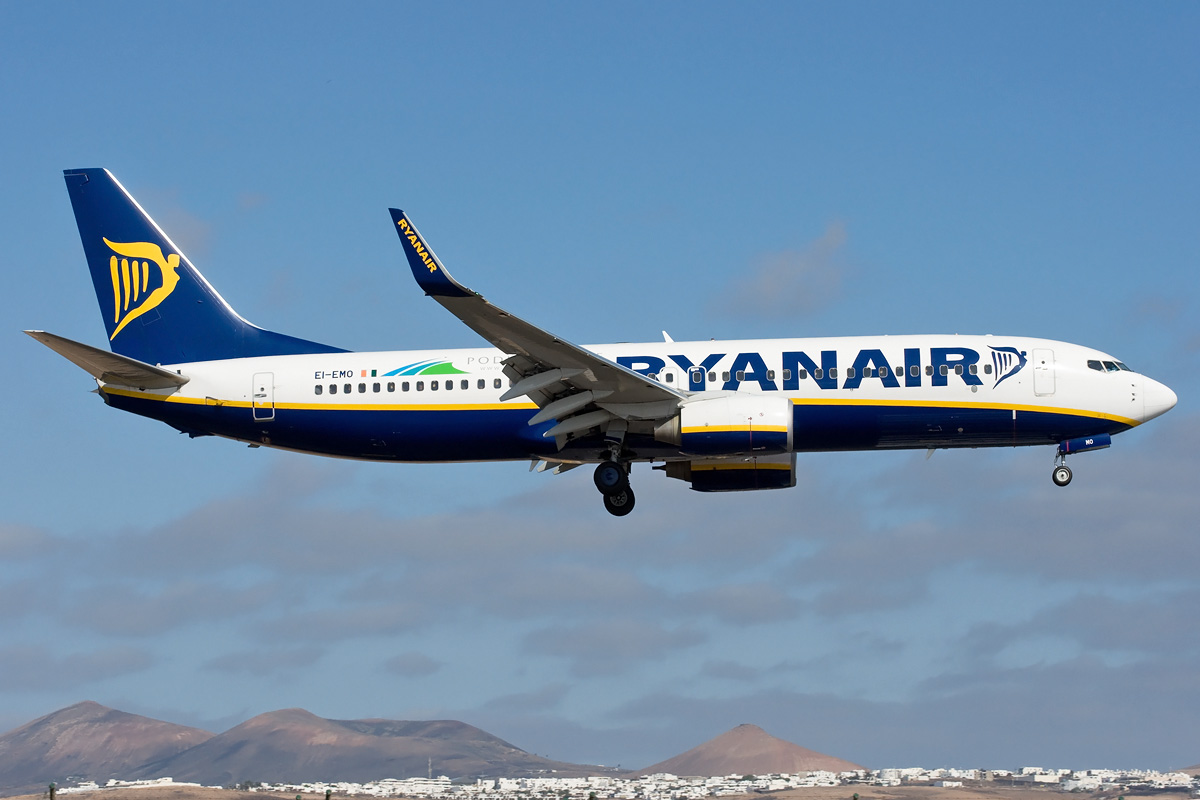 EI-EMO Ryanair Boeing 737-800