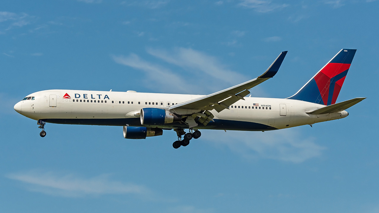 N194DN Delta Airlines Boeing 767-300(ER)
