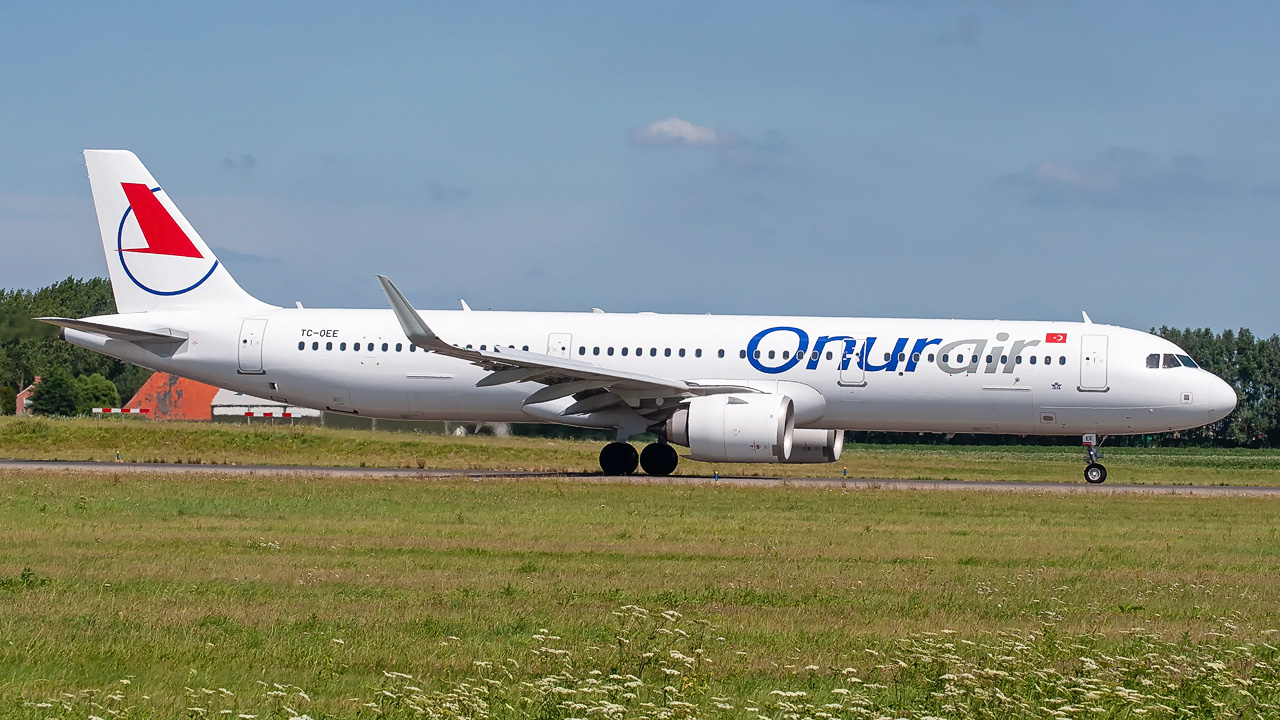 TC-OEE Onur Air Airbus A321-200neo