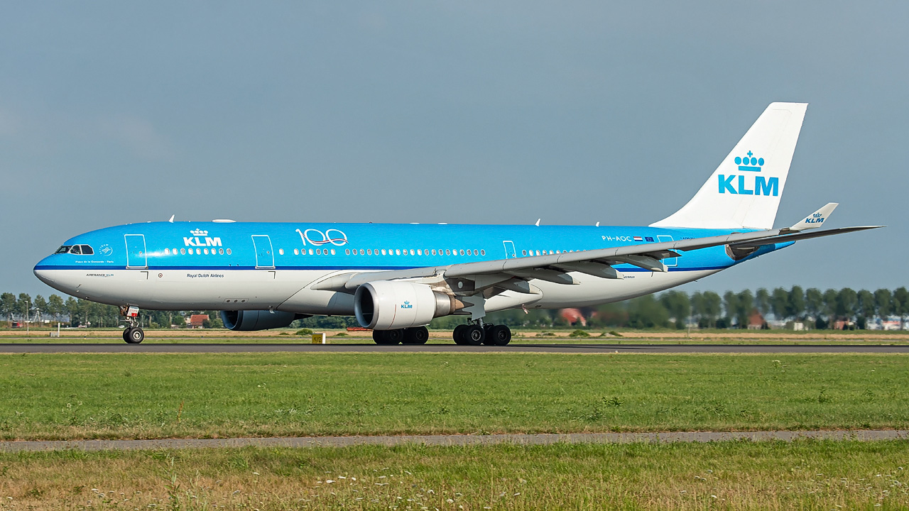 PH-AOC KLM Royal Dutch Airlines Airbus A330-200