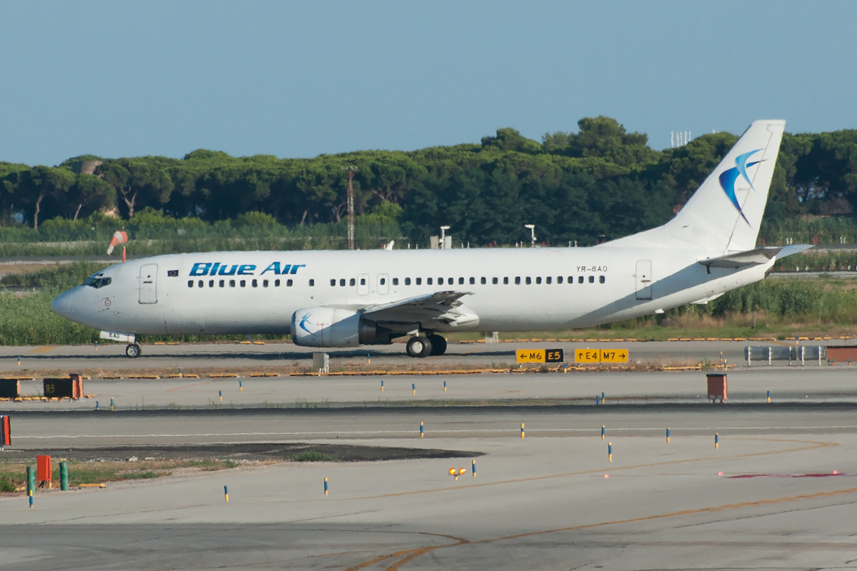 YR-BAO Blue Air Boeing 737-400