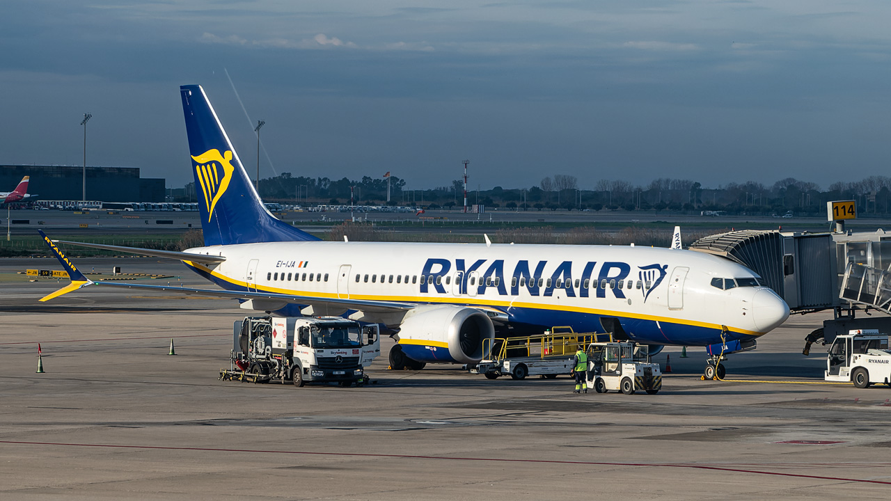 EI-IJA Ryanair Boeing 737 MAX 8-200