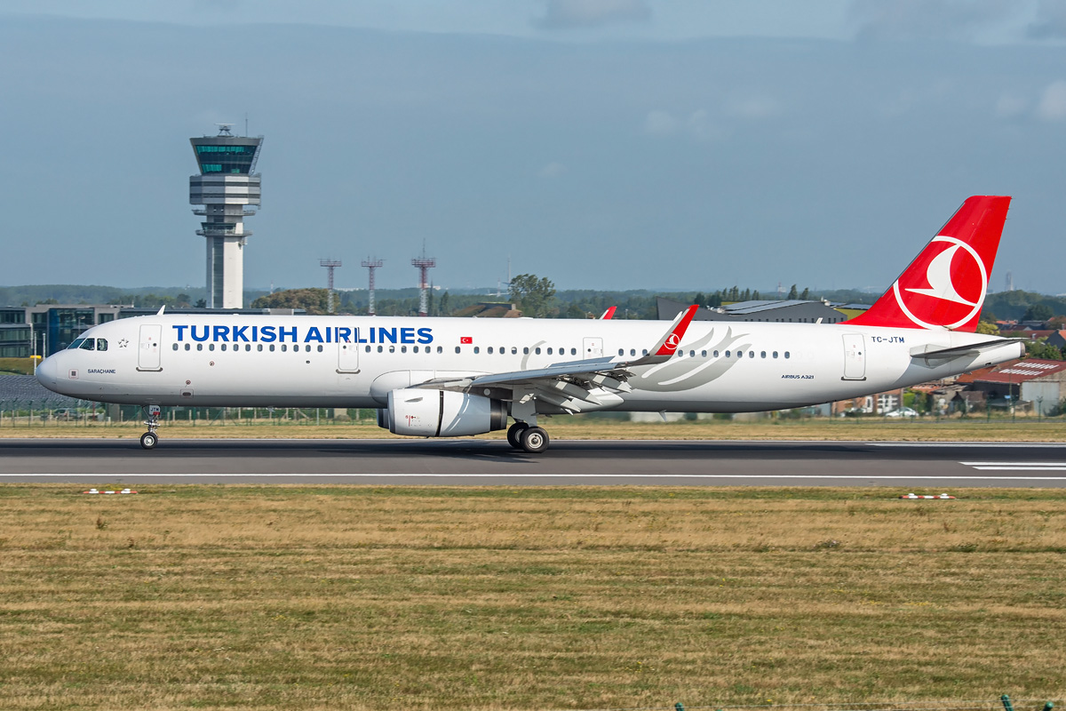 TC-JTM Turkish Airlines Airbus A321-200/S