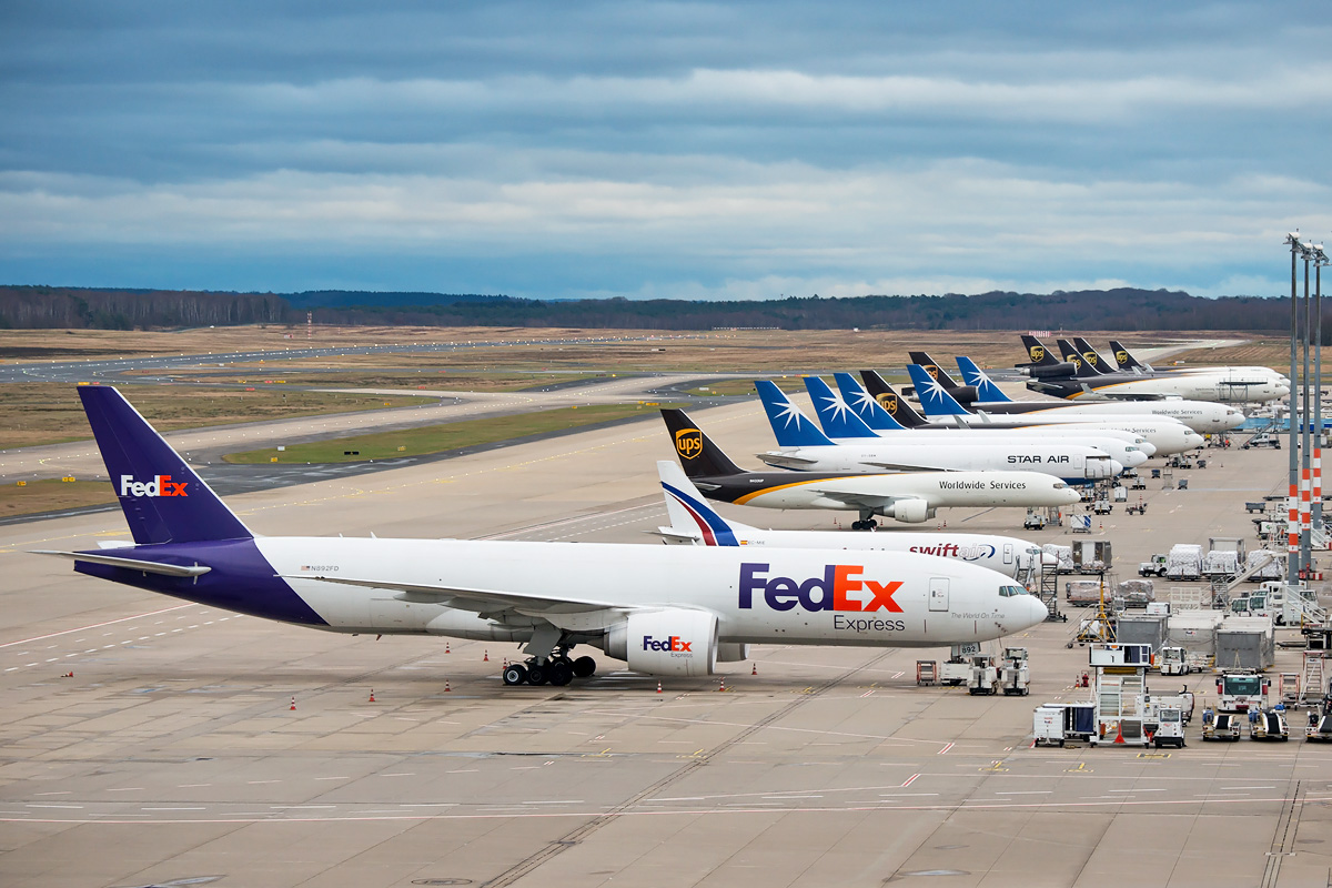 N892FD FedEx Boeing 777-F