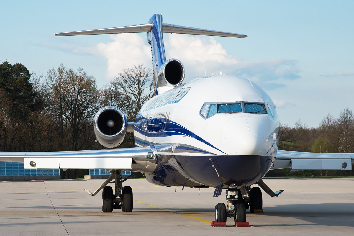 VP-BPZ Boeing 727-100