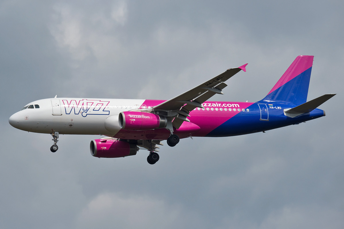 HA-LWG Wizz Air Airbus A320-200