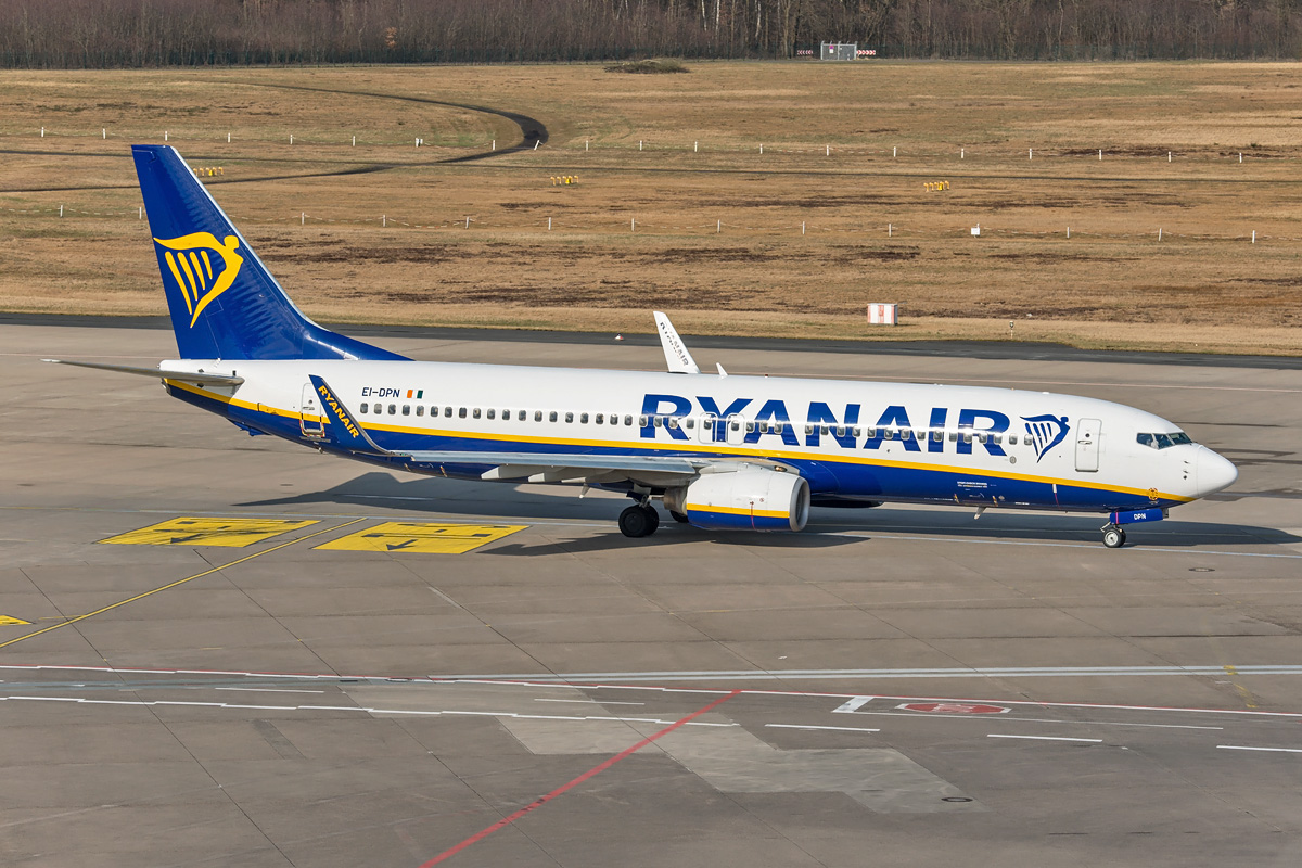 EI-DPN Ryanair Boeing 737-800