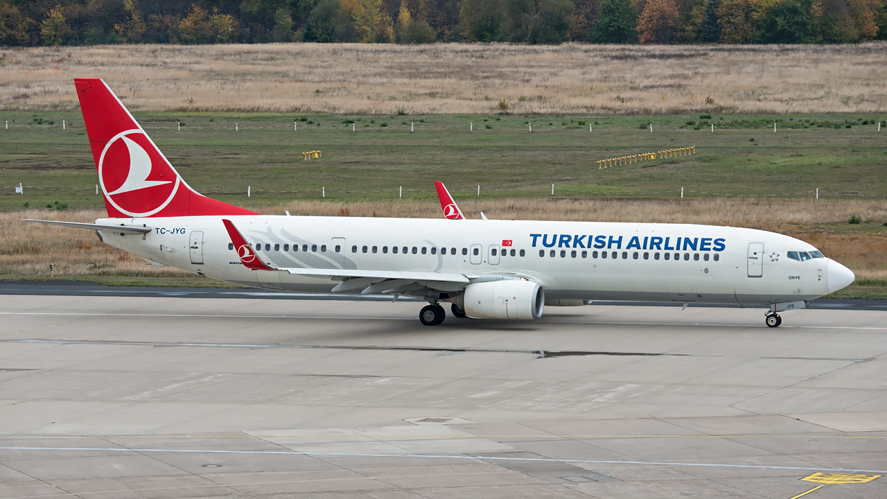 TC-JYG Turkish Airlines Boeing 737-900(ER)