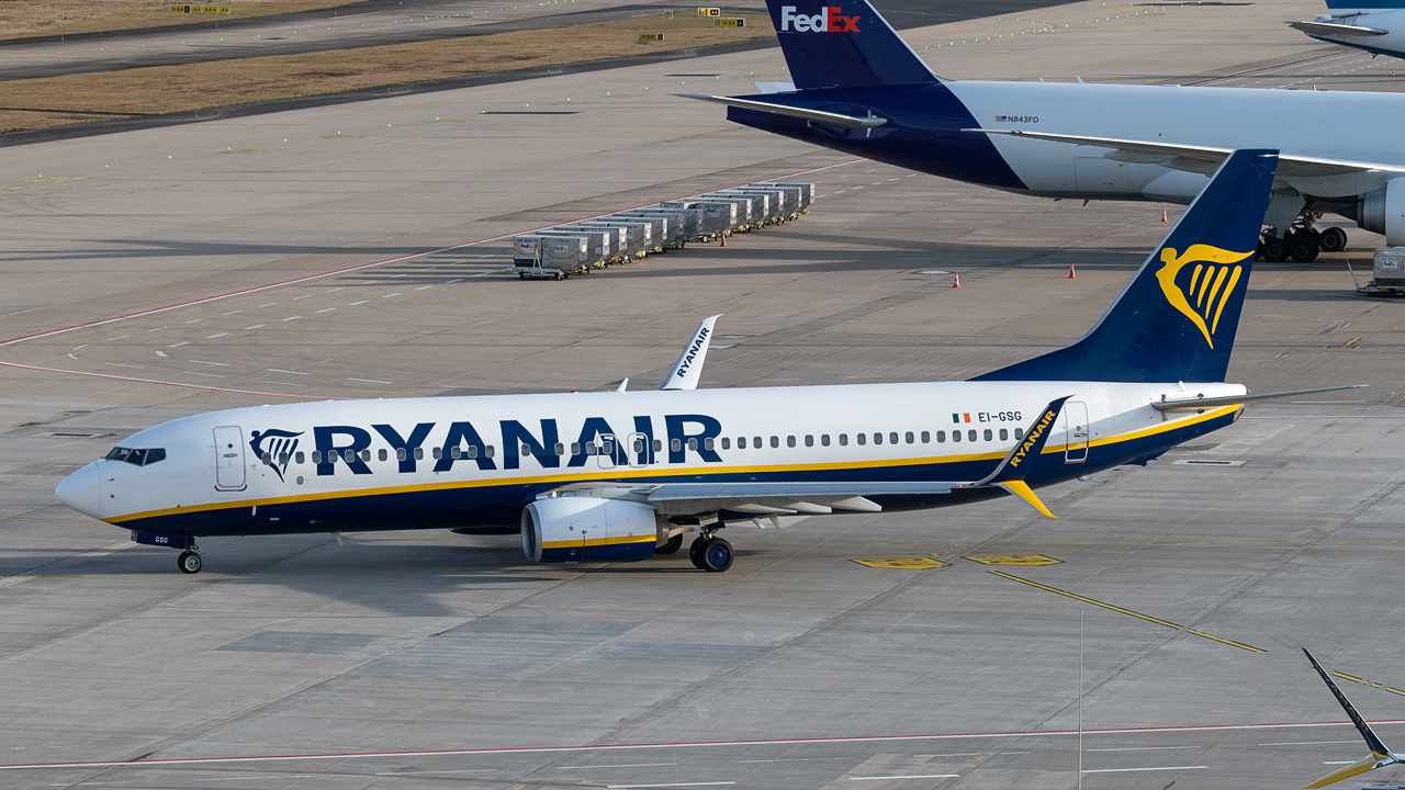 EI-GSG Ryanair Boeing 737-800