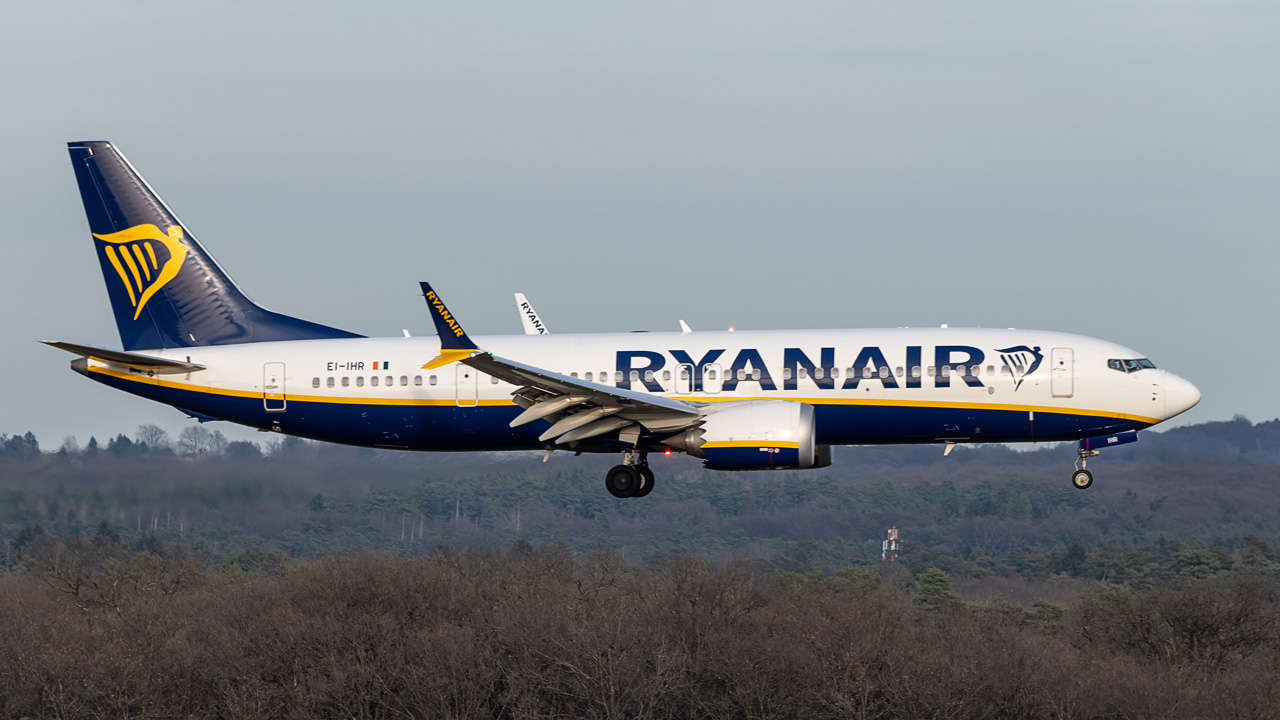 EI-IHR Ryanair Boeing 737 MAX 8-200