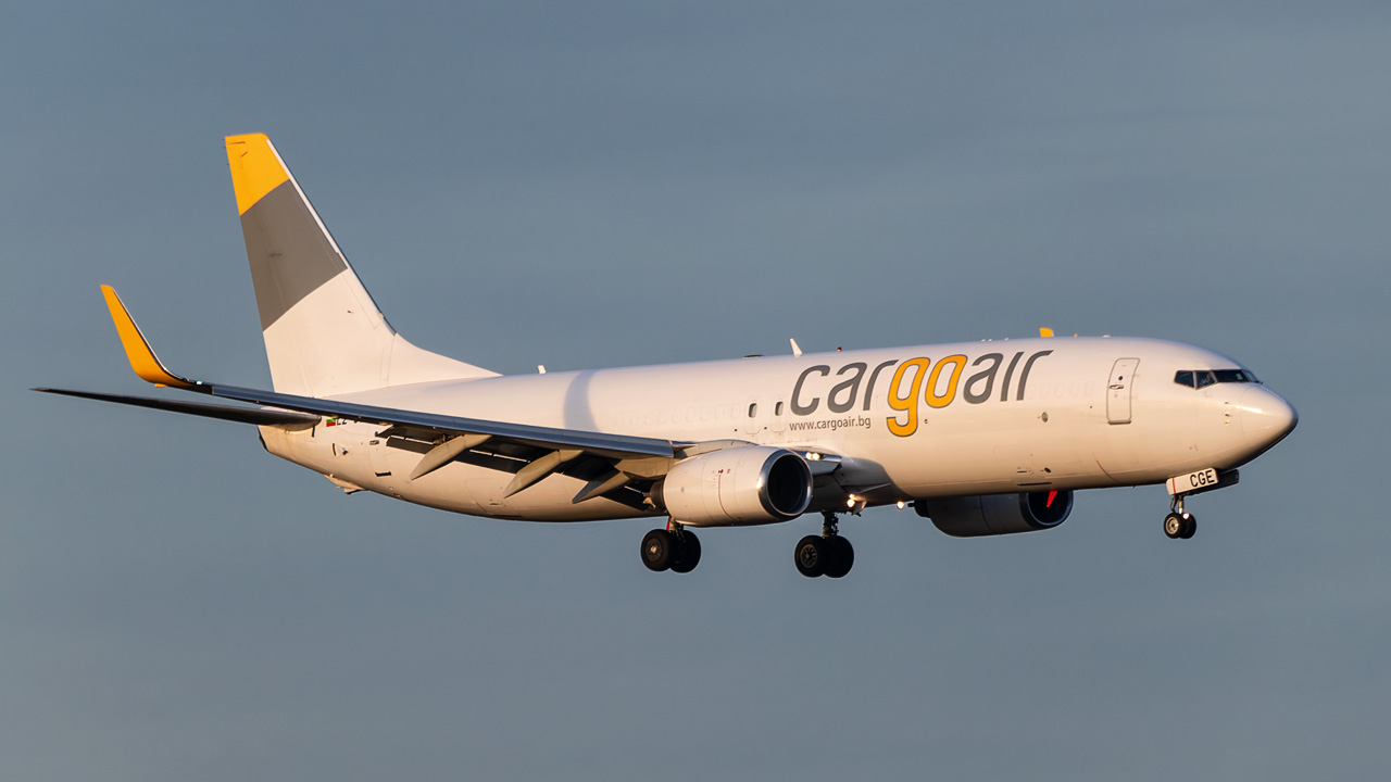 LZ-CGE Cargo Air Boeing 737-800SF