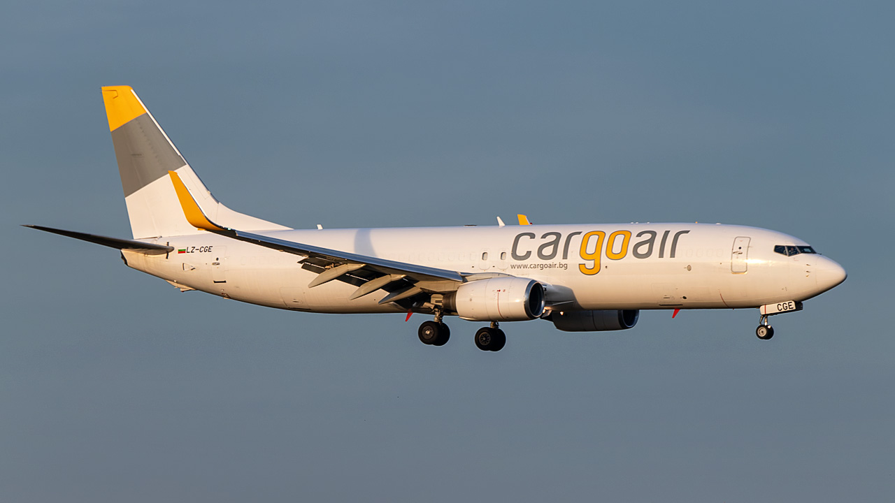 LZ-CGE Cargo Air Boeing 737-800SF