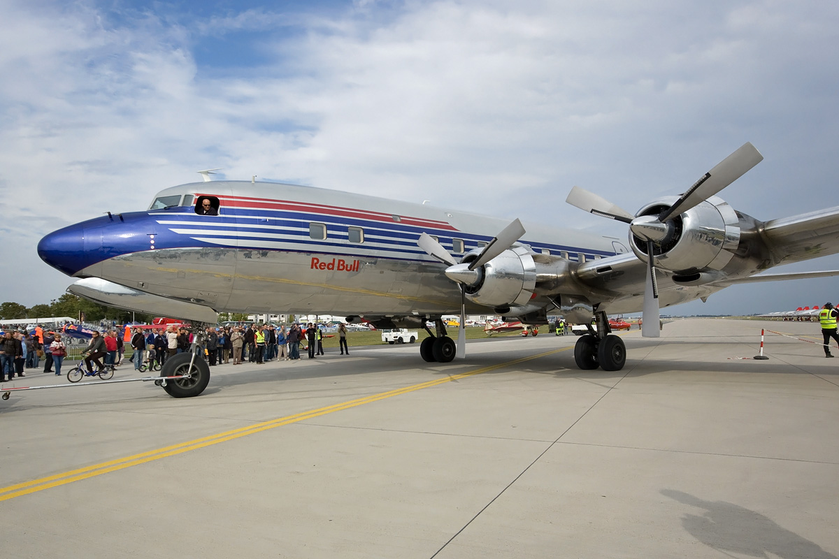 N996DM Flying Bulls Douglas DC-6B