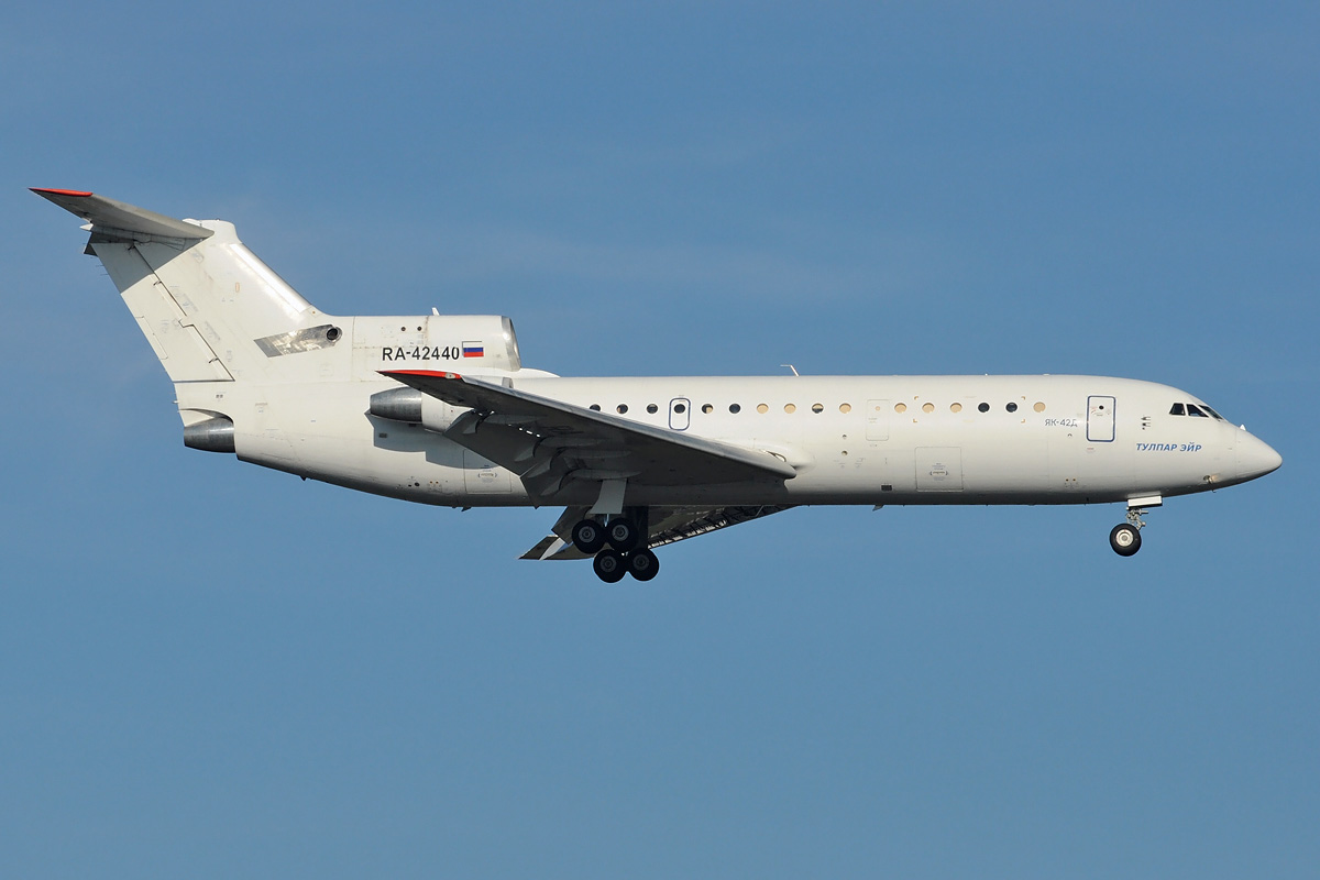 RA-42440 Tulpar Avia Yakovlev Yak-42D