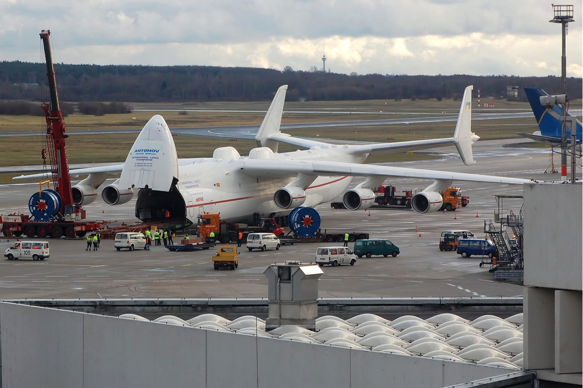 UR-82060 Antonov Design Bureau Antonov An-225 Mriya