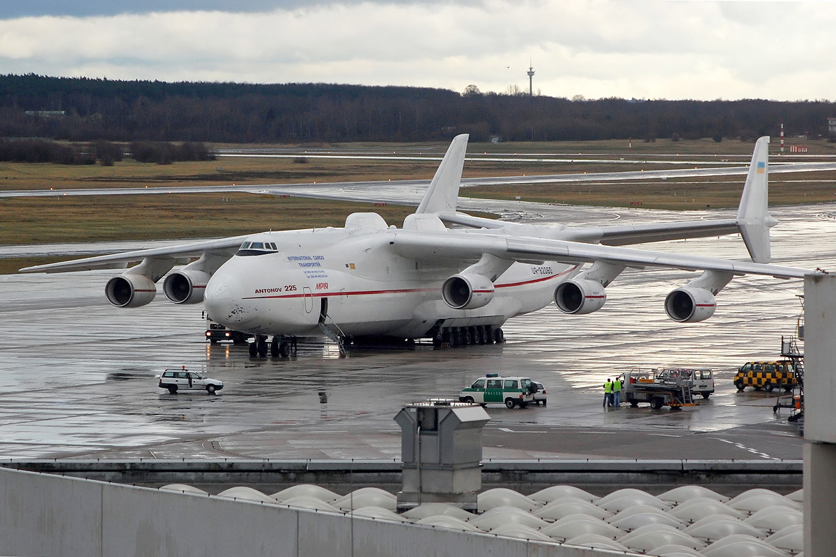 UR-82060 Antonov Design Bureau Antonov An-225 Mriya