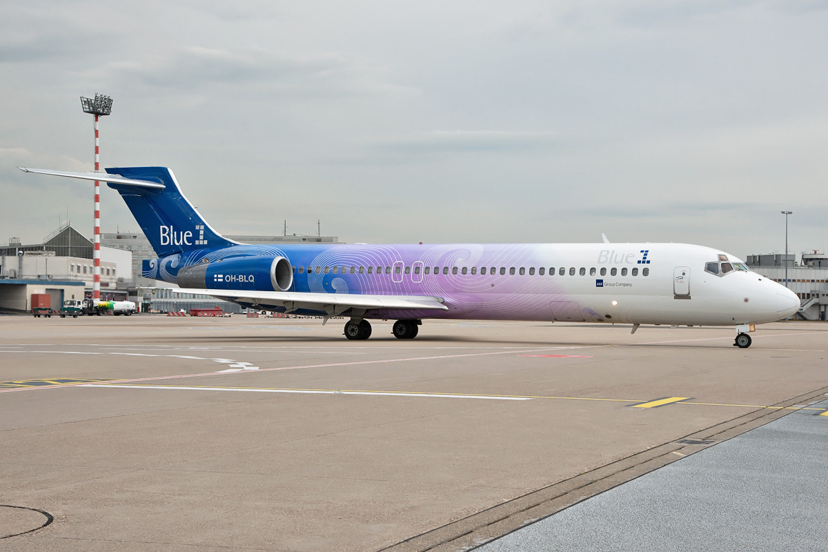 UR-CBY UM Air McDonnell Douglas DC-9-50