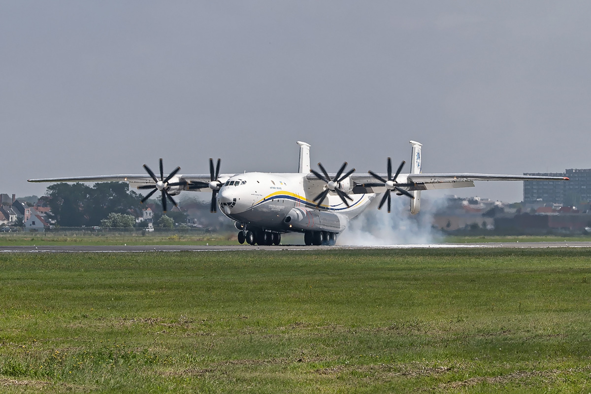 UR-09307 Antonov Airlines Antonov An-22A Antei, OST 18.07.2020