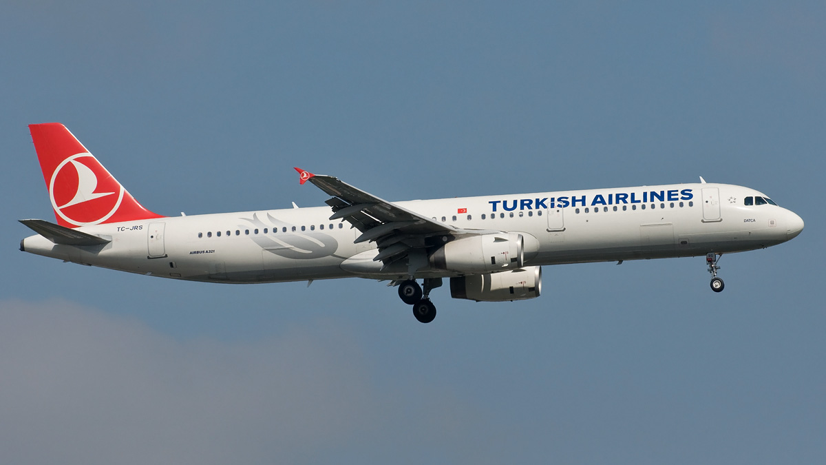 TC-JRS Turkish Airlines Airbus A321-200