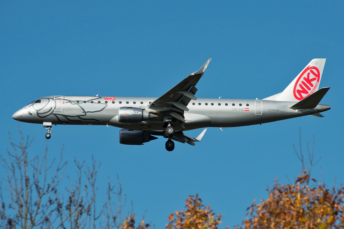 OE-IHE Niki Embraer ERJ-190