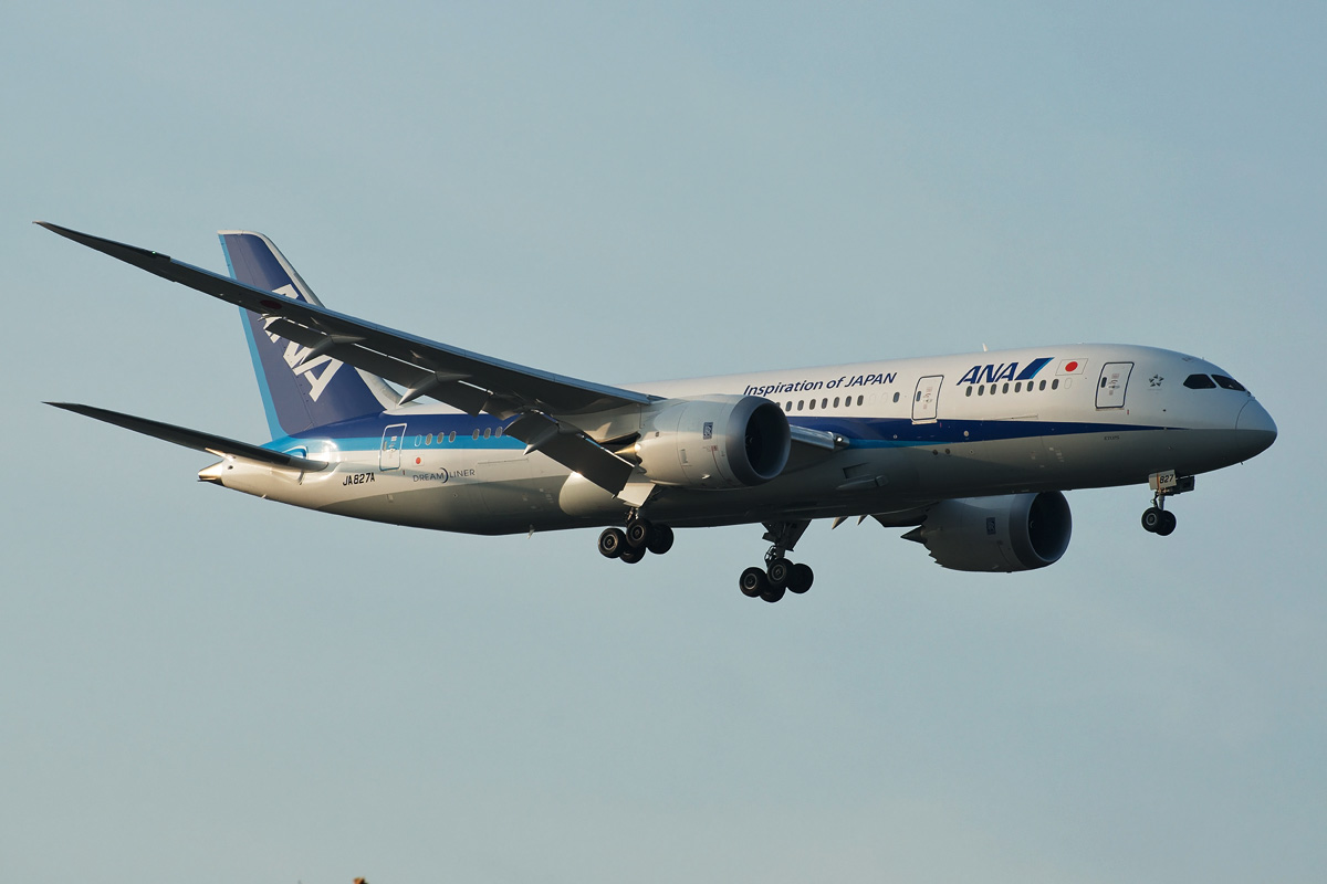 JA827A All Nippon Airways (ANA) Boeing 787-8 Dreamliner