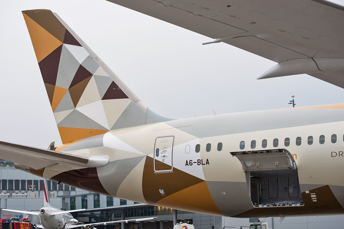 A6-BLA Etihad Boeing 787-9 Dreamliner
