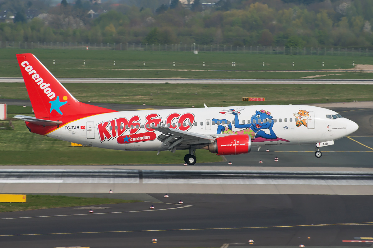 TC-TJB Corendon Airlines Boeing 737-300