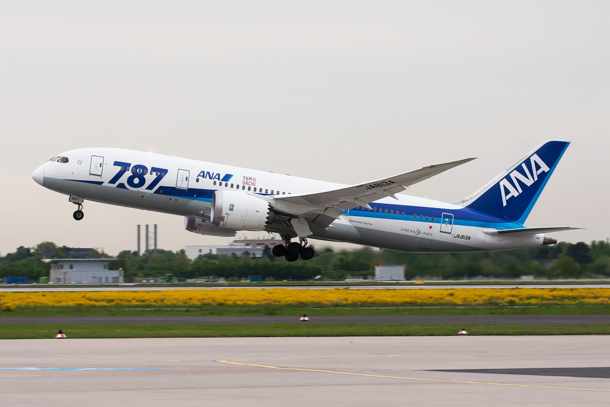 JA813A All Nippon Airways (ANA) Boeing 787-8 Dreamliner