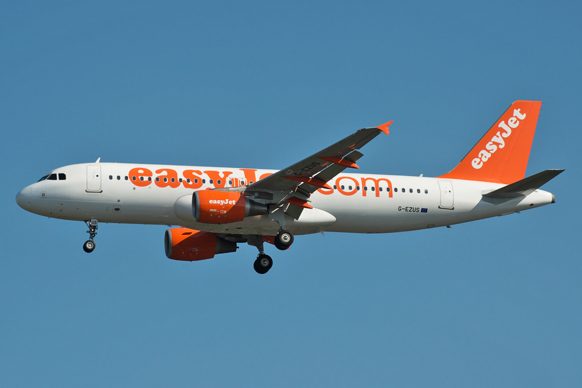 G-EZUS easyJet Airbus A320-200