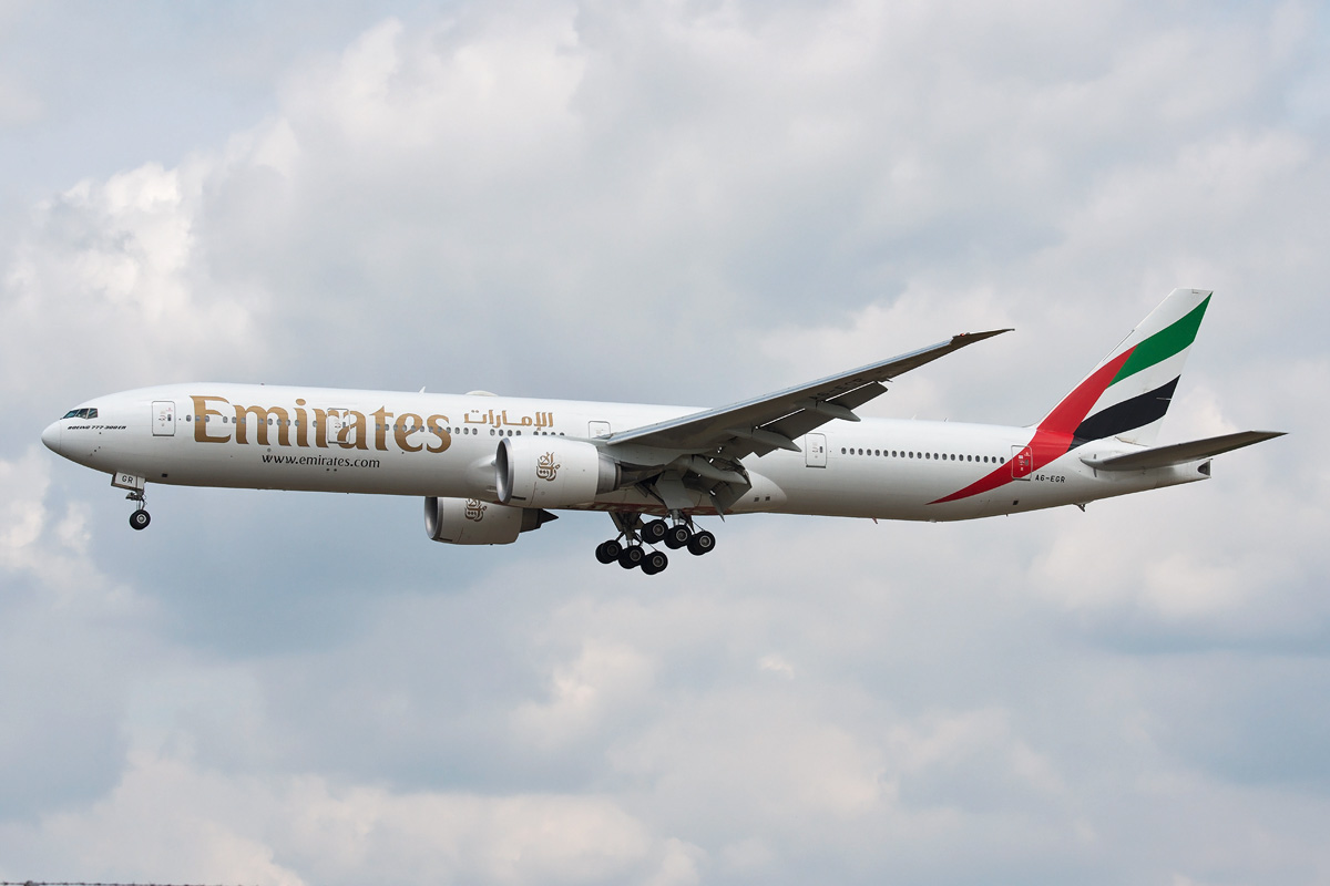 A6-EGR Emirates Boeing 777-300(ER)