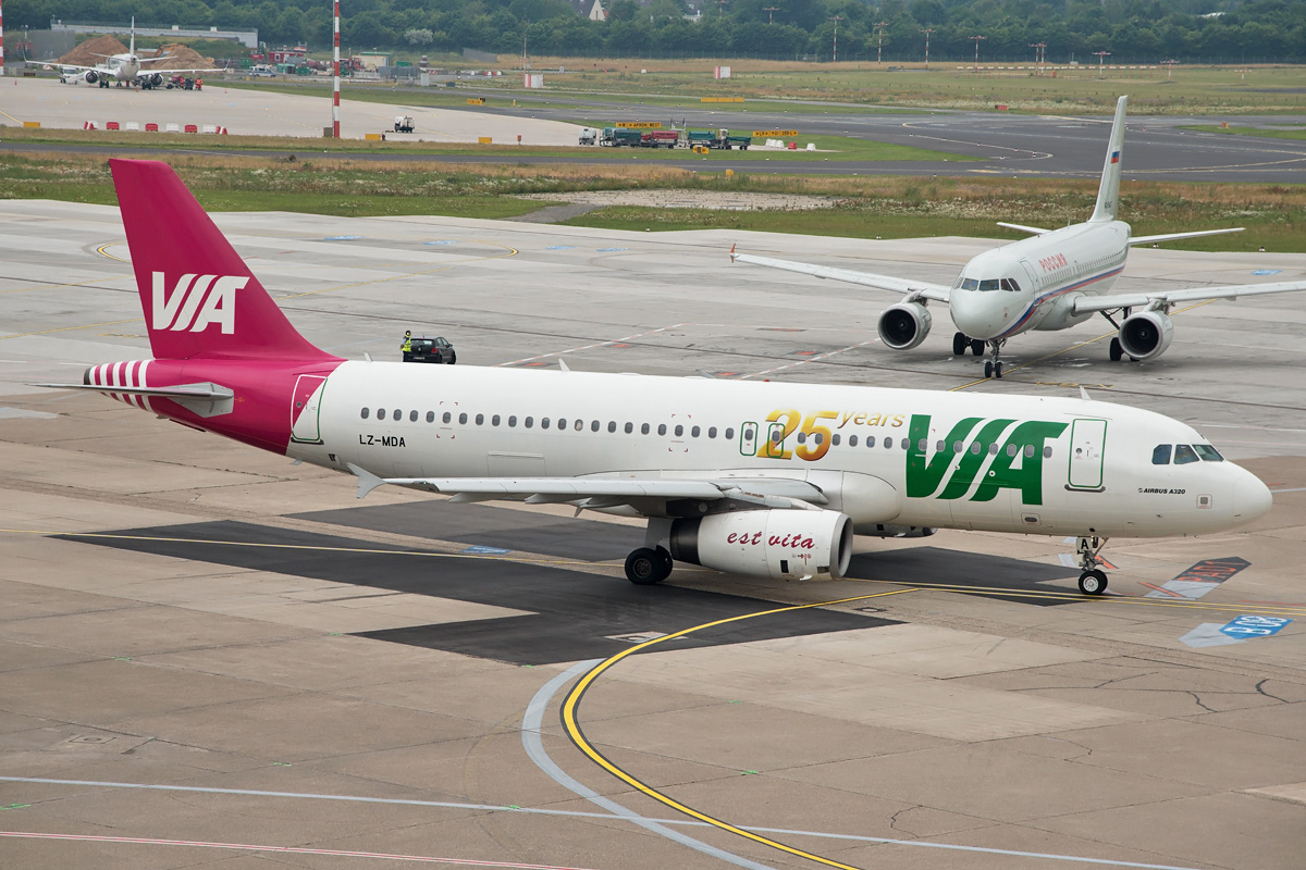 LZ-MDA Air VIA Airbus A320-200