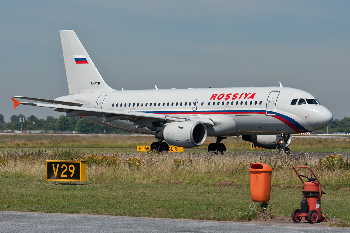 EI-ETP Rossiya Airbus A319-100