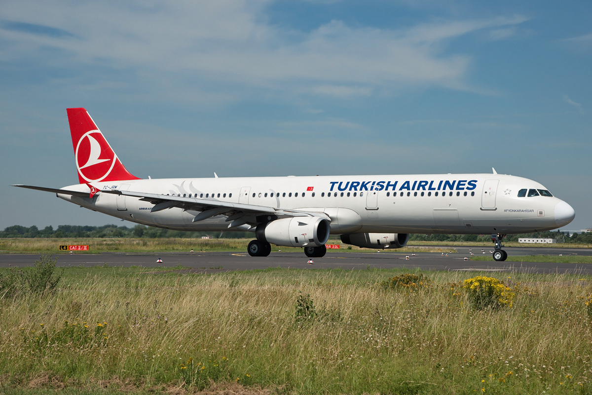 TC-JRN Turkish Airlines Airbus A321-200