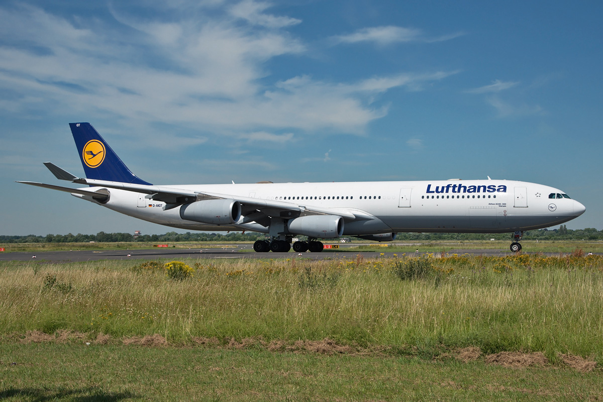 D-AIGT Lufthansa Airbus A340-300