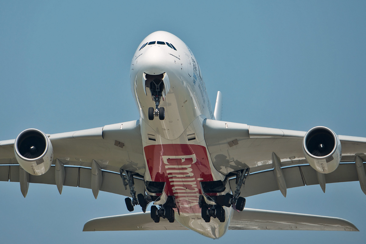 A6-EDS Emirates Airbus A380-800