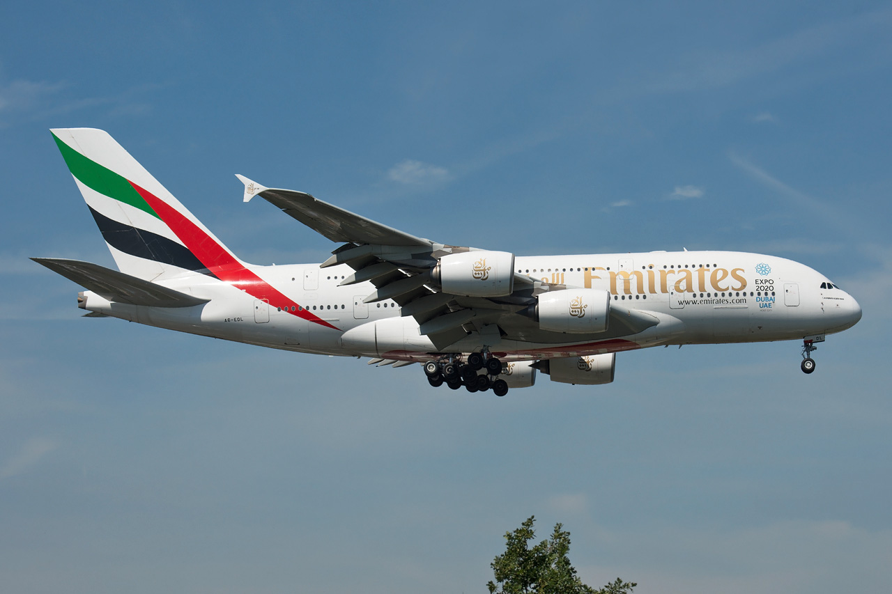 A6-EDL Emirates Airbus A380-800