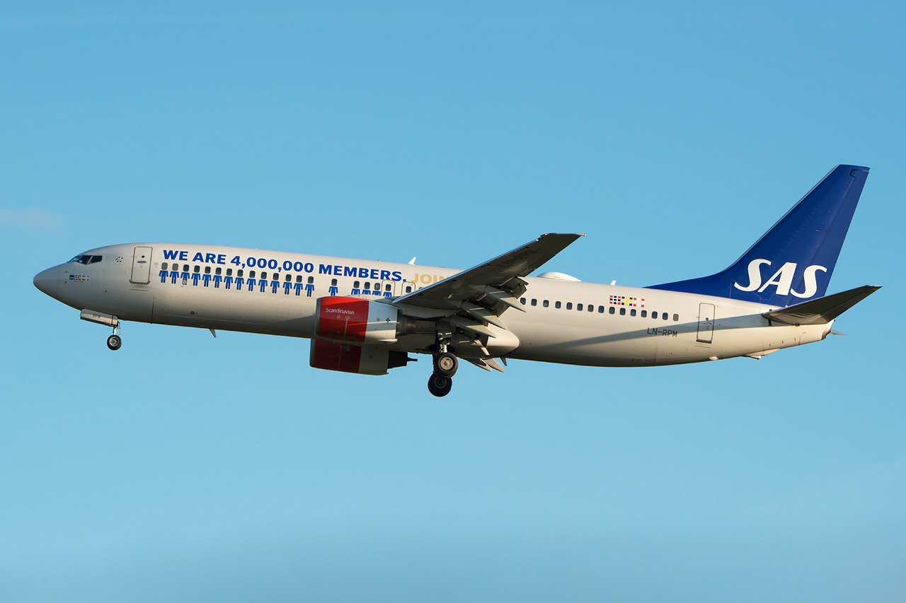 LN-RPM Scandinavian Airlines (SAS) Boeing 737-800