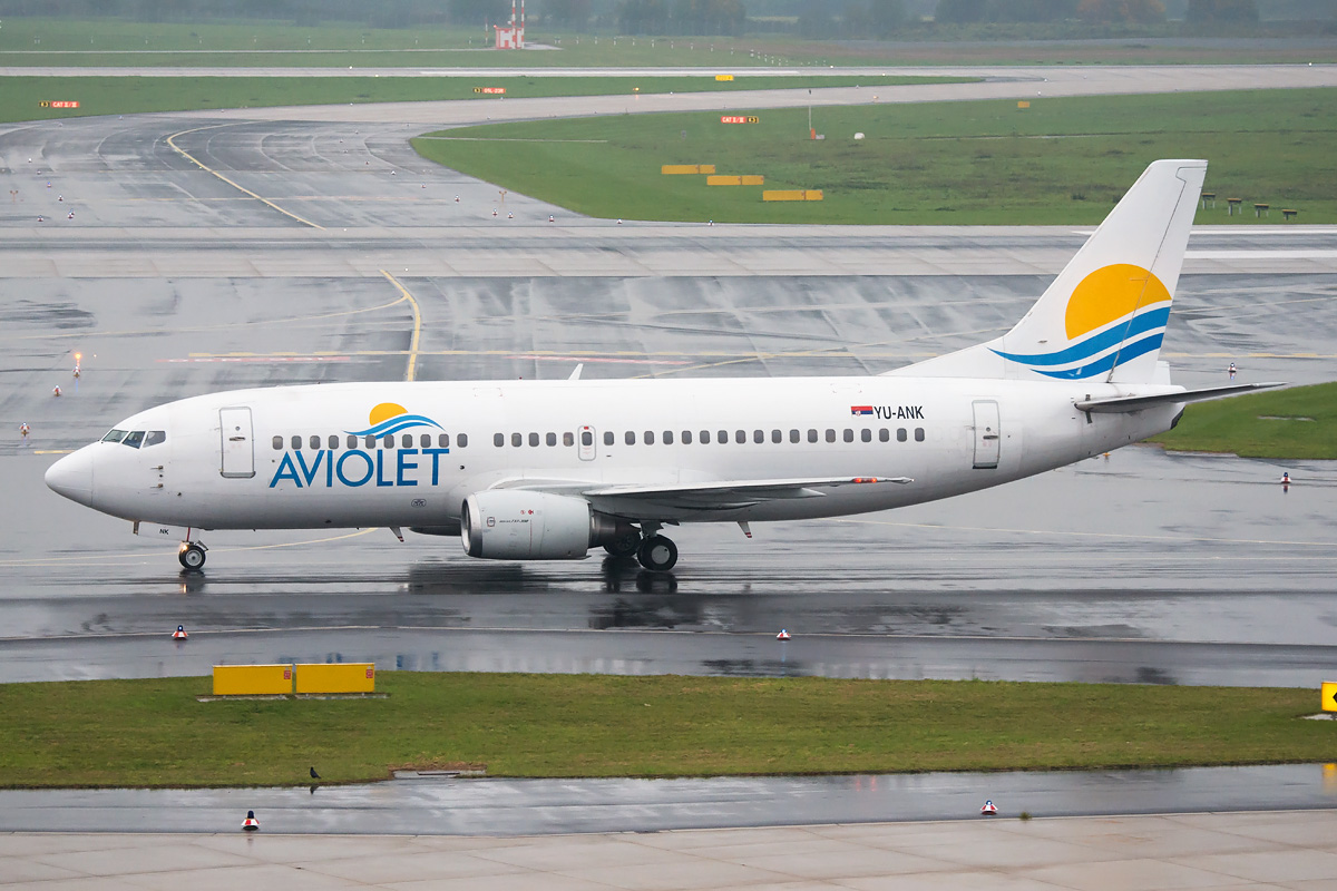 YU-ANK Aviolet Boeing 737-300