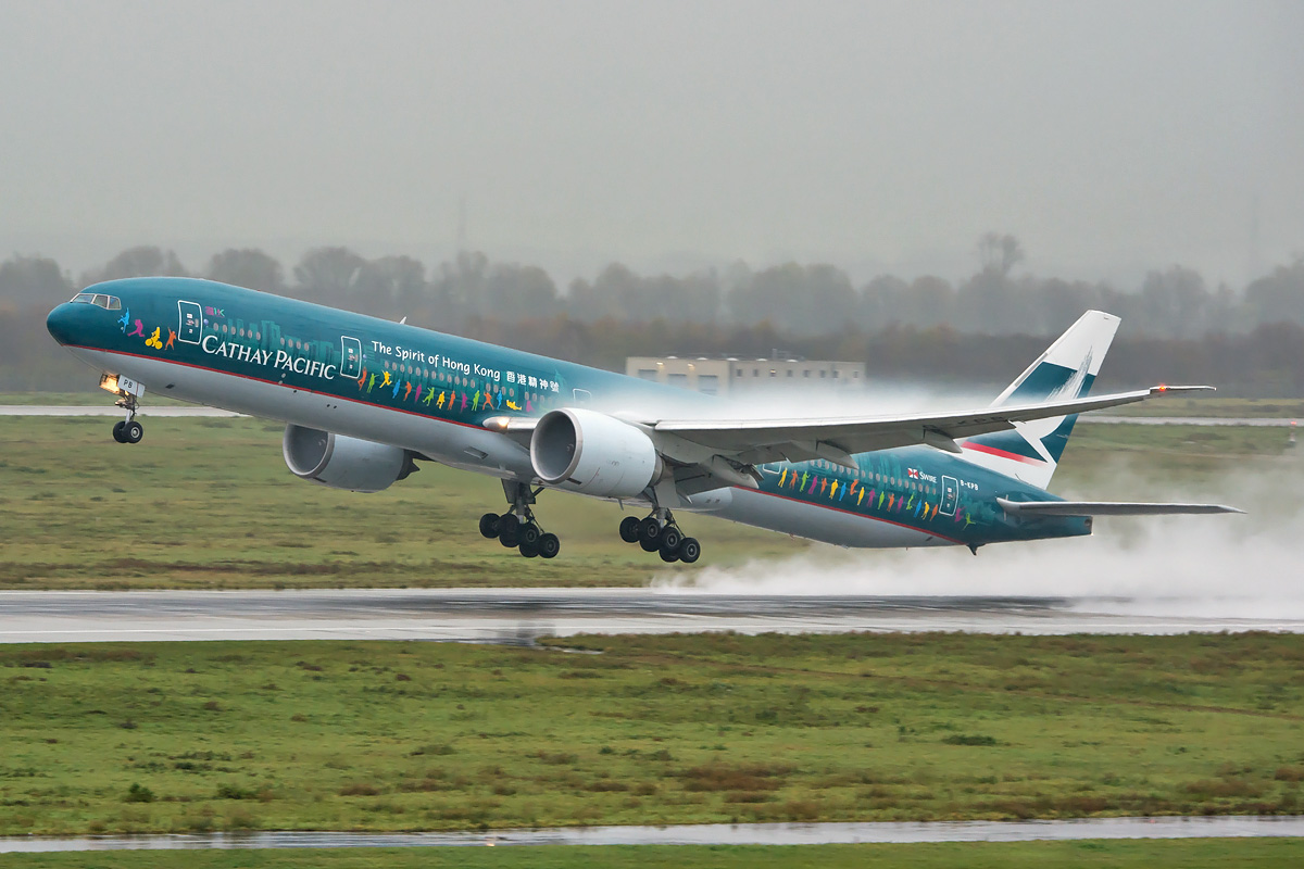 B-KPB Cathay Pacific Boeing 777-300(ER)
