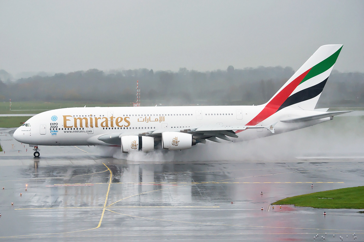 A6-EOJ Emirates Airbus A380-800
