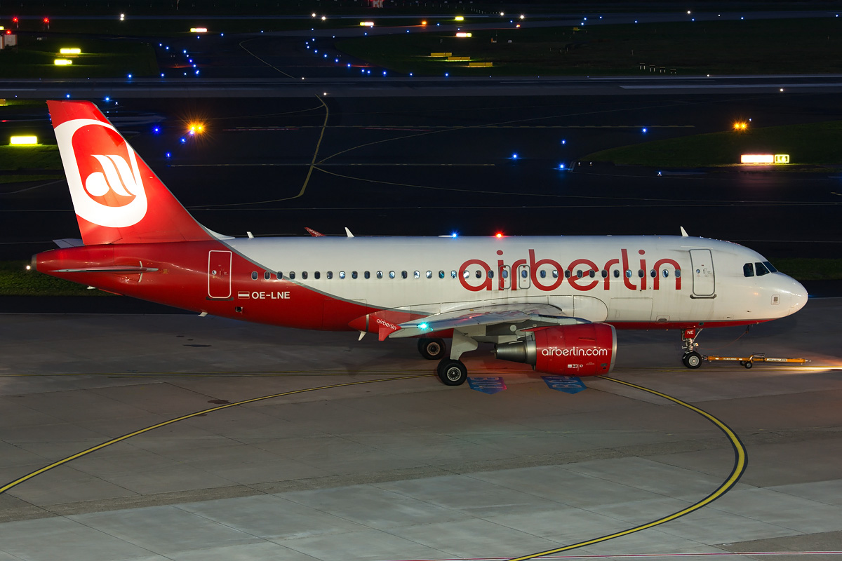 OE-LNE Air Berlin (NIKI) Airbus A319-100