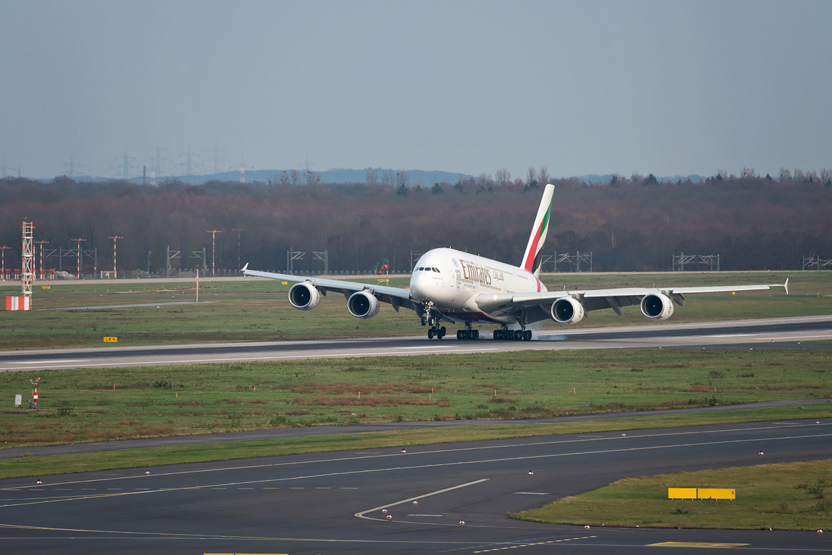 A6-EOK Emirates Airbus A380-800