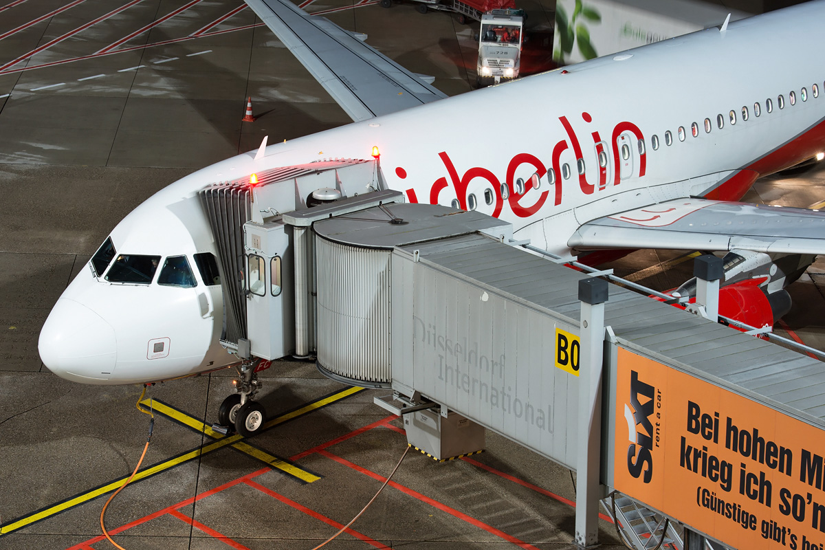 D-ABFC Air Berlin Airbus A320-200