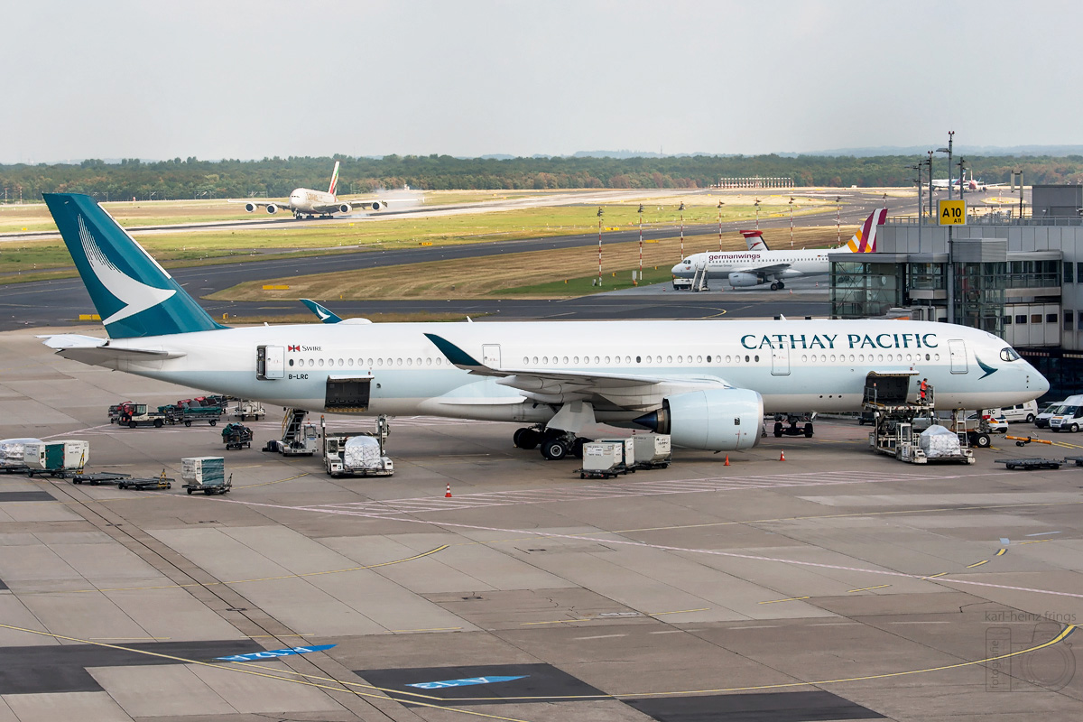 B-LRC Cathay Pacific Airbus A350-900