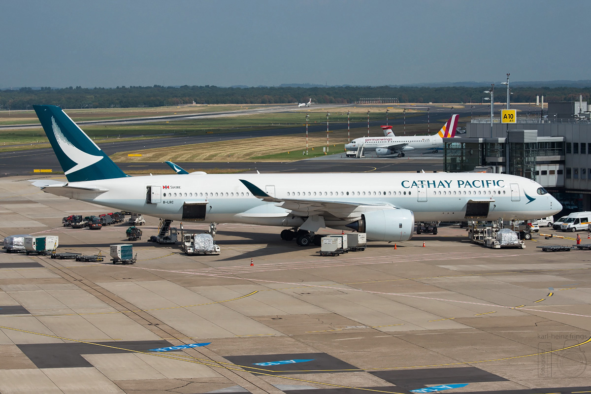 B-LRC Cathay Pacific Airbus A350-900